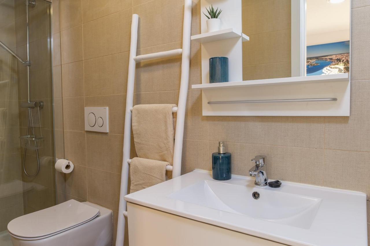 Atlantis Luxury Apartment Tarifa- Views, Parking, Wifi, Aircon, Swimming Pool 외부 사진